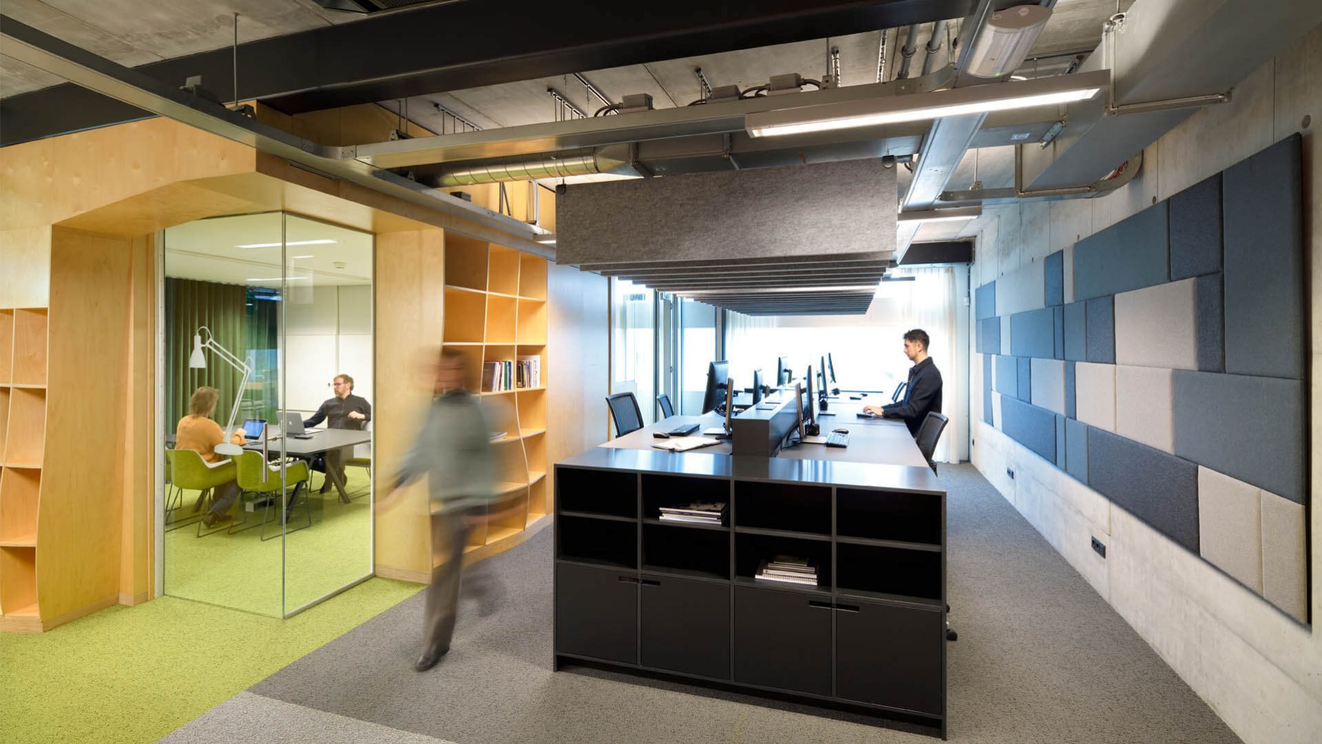 YouWork, innovatief interieur, industrieel interieur, gekleurd interieur, Utrecht | Burobas