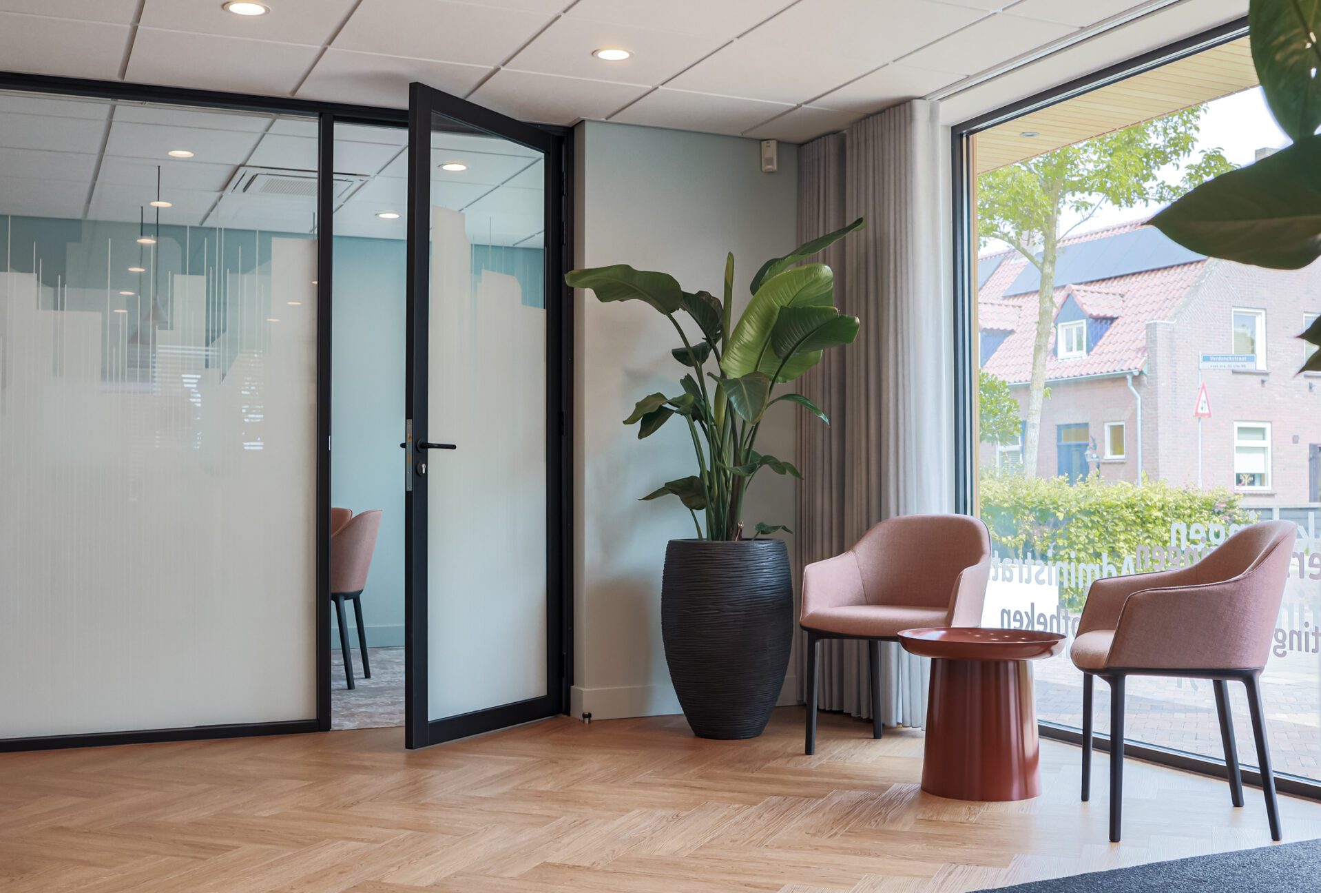 Leenen Advies, nieuwe gevel en interieur, Someren | Burobas