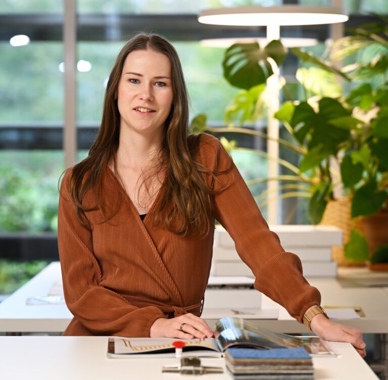 Eveline Verberne, junior interieurontwerper / tekenaar | Burobas